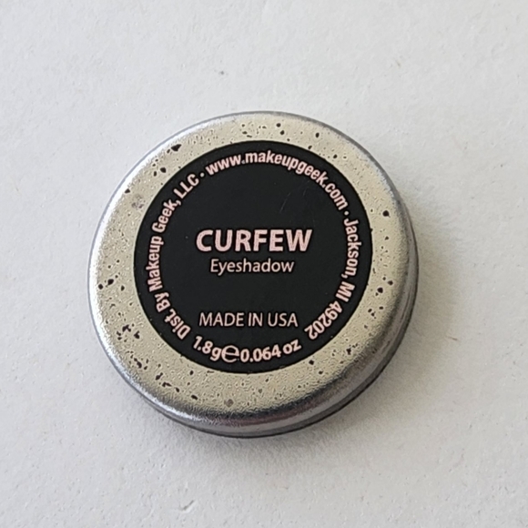 👁️ FREE Add-On Makeup Geek "Curfew" Eyeshadow Godet Refill - Picture 5 of 5